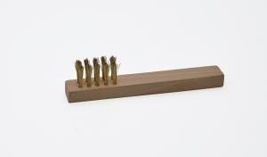 Brosse. 1 pièce