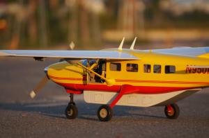Cessna 208 Grand Caravan 1,70m jaune